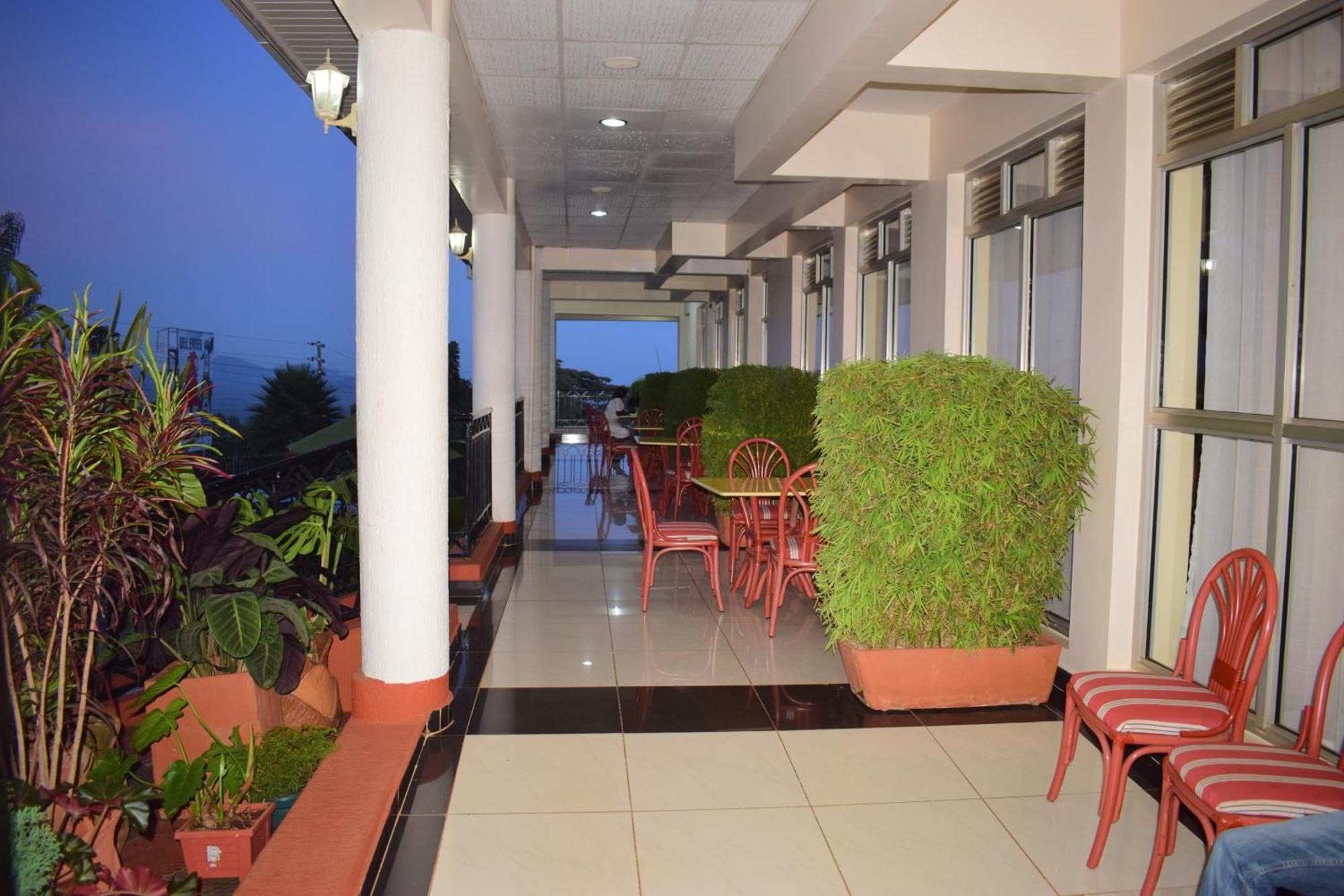 Meru Slopes Hotel Εξωτερικό φωτογραφία